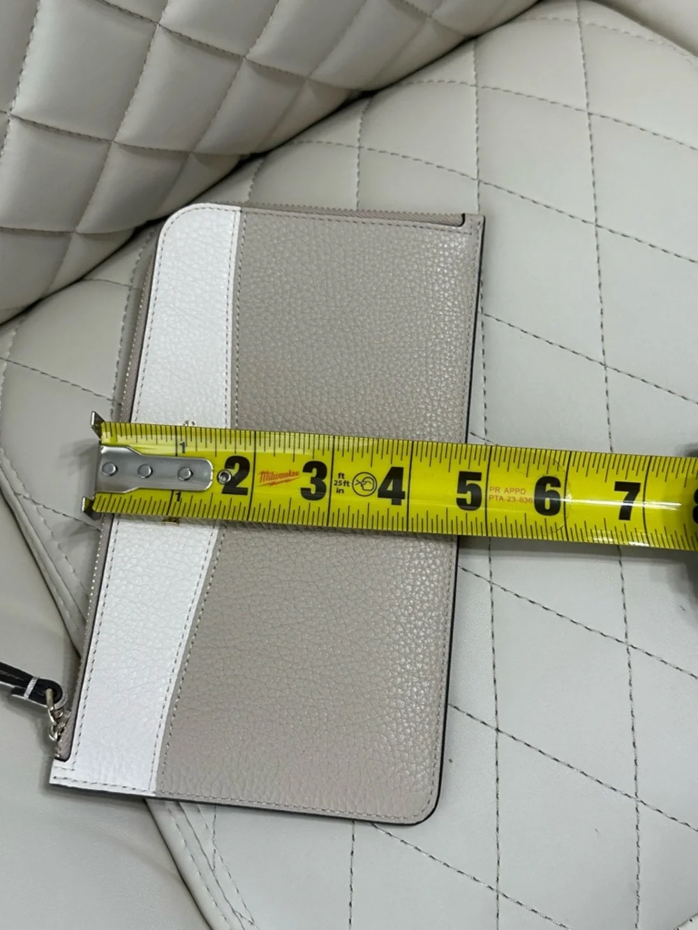 Kate Spade Lucy Medium L-Zip Wristlet Pebble Leather Light Sand NEW